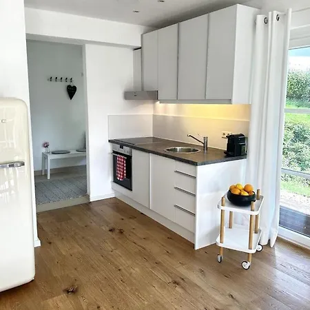 Apartment Lovely In